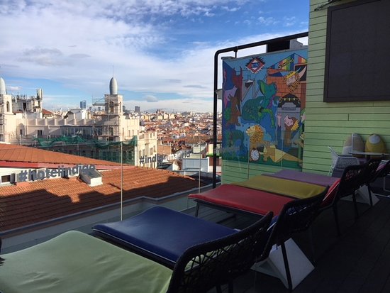 Los prximos eventos sern en el Hotel ndigo (Calle Silva, 6) el da 4 de julio y el 11 de julio en el Hotel Barcel Imagine (Calle Agustn de Fox, 32) a partir de las 20:30 horas